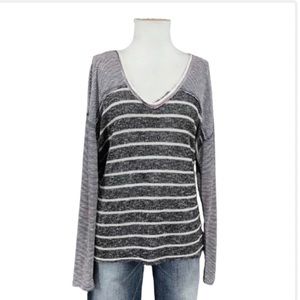 We The Free V-Neck Black and White Sweater Size Small